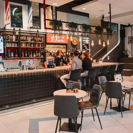 Meininger Great Market Hall Budapesta