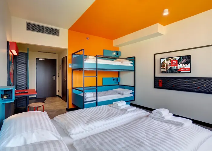 Meininger Great Market Hall Hotel