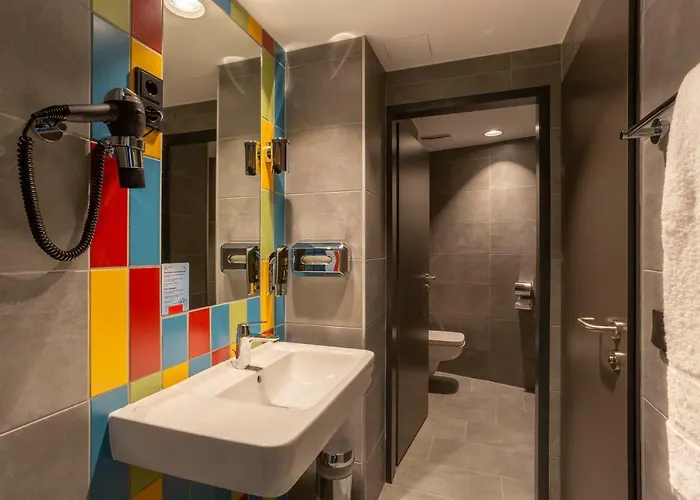 Meininger Great Market Hall 3*