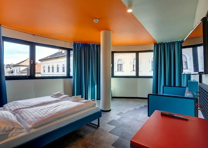 Meininger Great Market Hall Budapesta