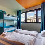 Meininger Great Market Hall Otel 3*