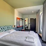 Hotel Meininger Great Market Hall