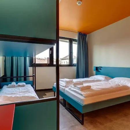 Meininger Great Market Hall Hotel 3*